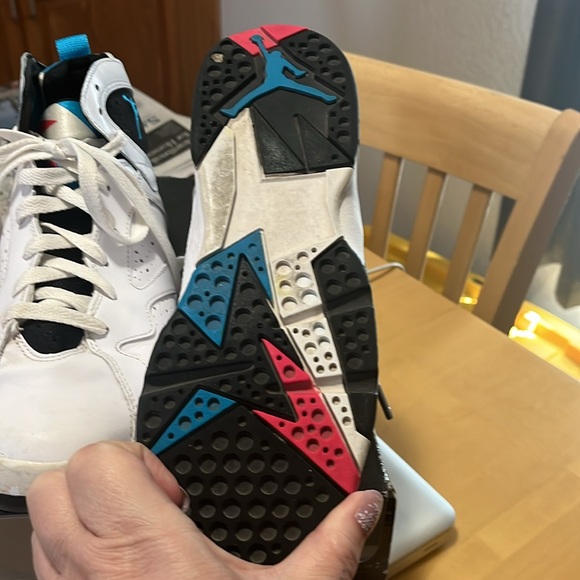 ⭐️⭐️Host Pick⭐️⭐️ Jordan 7 Retro
White and Orion Blue - Picture 5 of 7